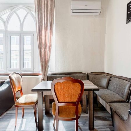 Central Location King Size Bed Τυφλίδα Εξωτερικό φωτογραφία