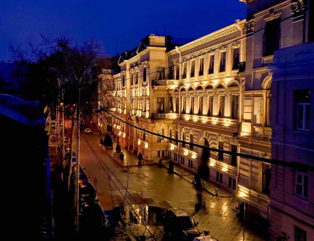 Central Location King Size Bed Τυφλίδα Εξωτερικό φωτογραφία