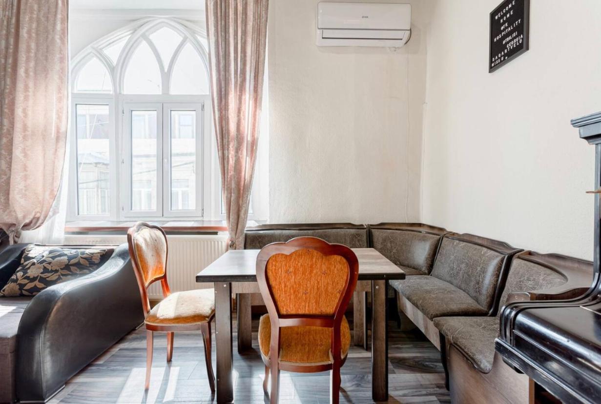 Central Location King Size Bed Τυφλίδα Εξωτερικό φωτογραφία