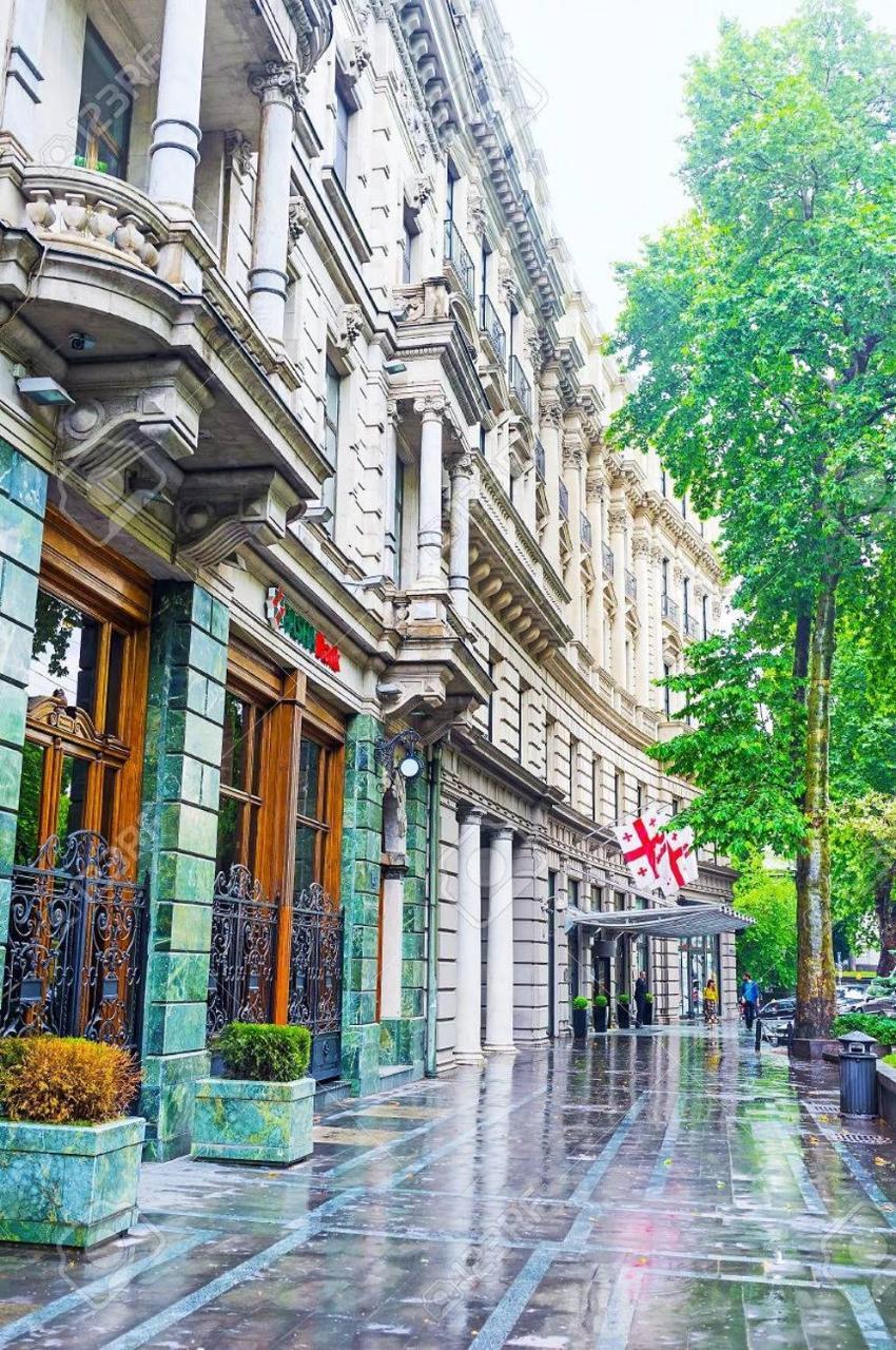 Central Location King Size Bed Τυφλίδα Εξωτερικό φωτογραφία